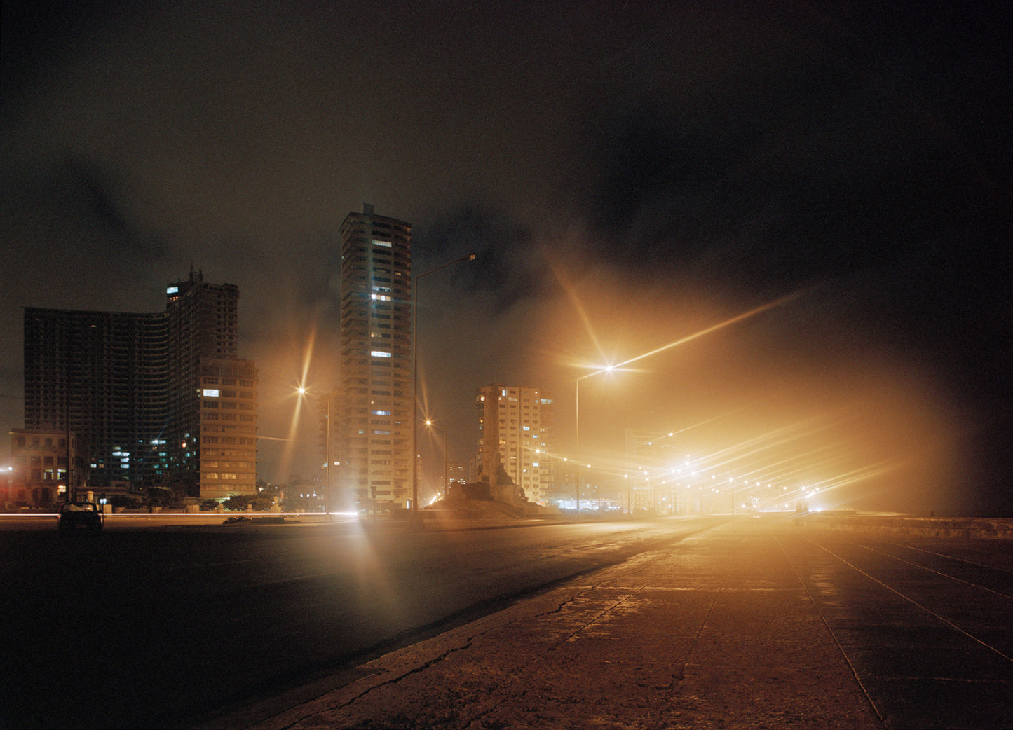 Malecon, La Habana Cuba - Night Streets