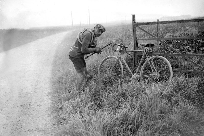 Reifenpanne bei der TdF 1925